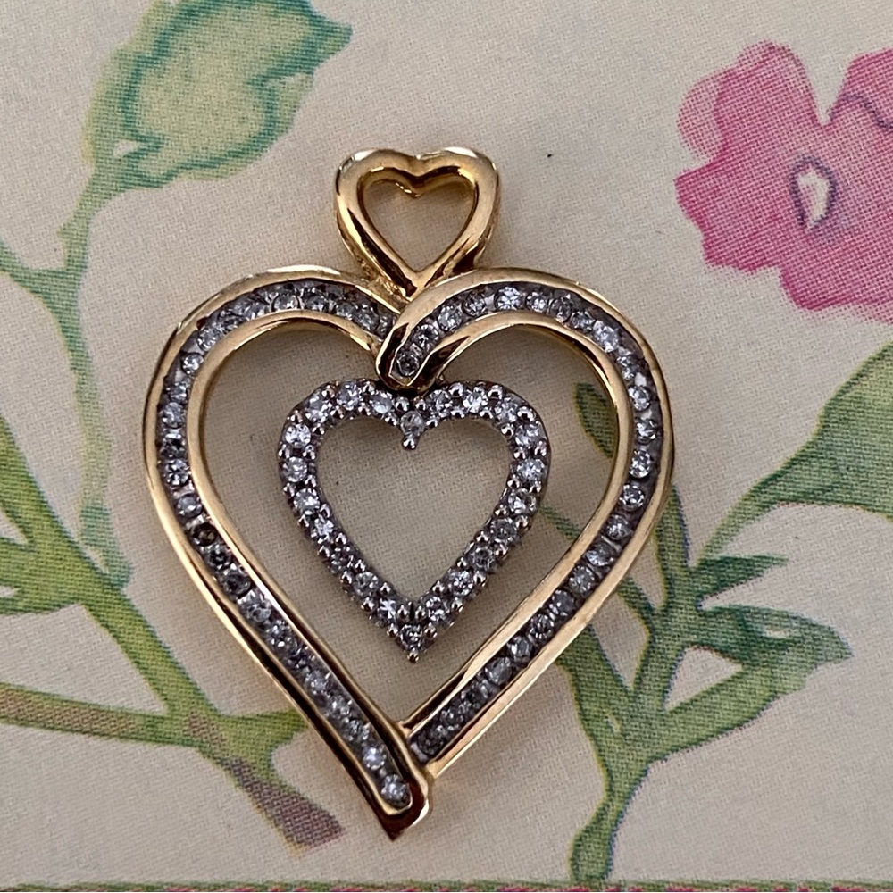 Unique Solid 10K Gold Triple Heart Shape Dangle Heart Center Diamond Pendant.